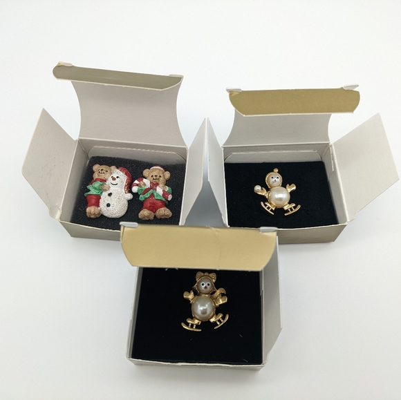 VTG Teddy bear Christmas pins.Pearlesque snowman pin Girl and boy. - Picture 6 of 7